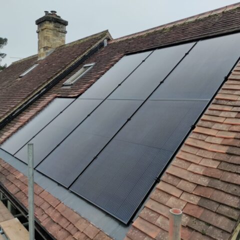 UK Renewable Energy Installations Set for Record Year in 2024